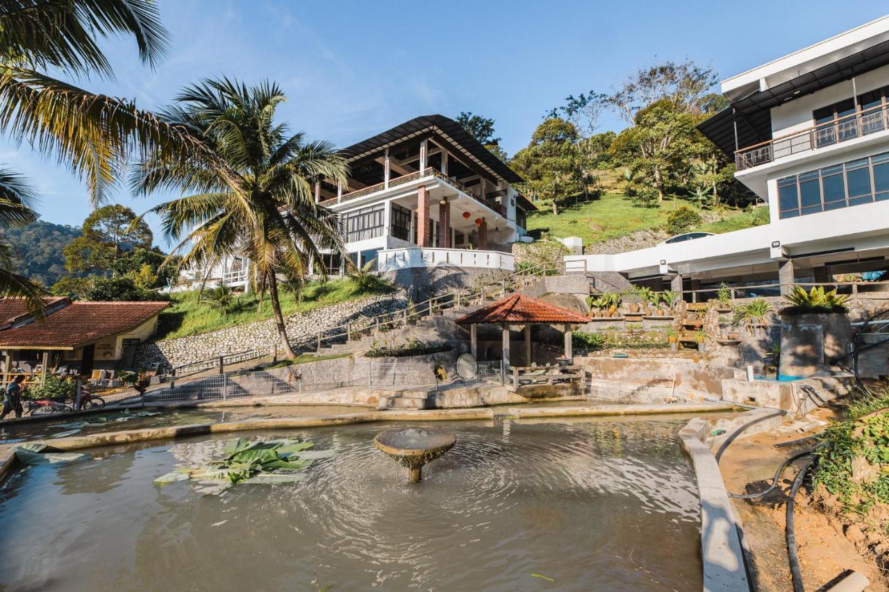 Ellin Forest Karaoke & Pool Resort Bukit Tinggi Bentong Dış mekan fotoğraf