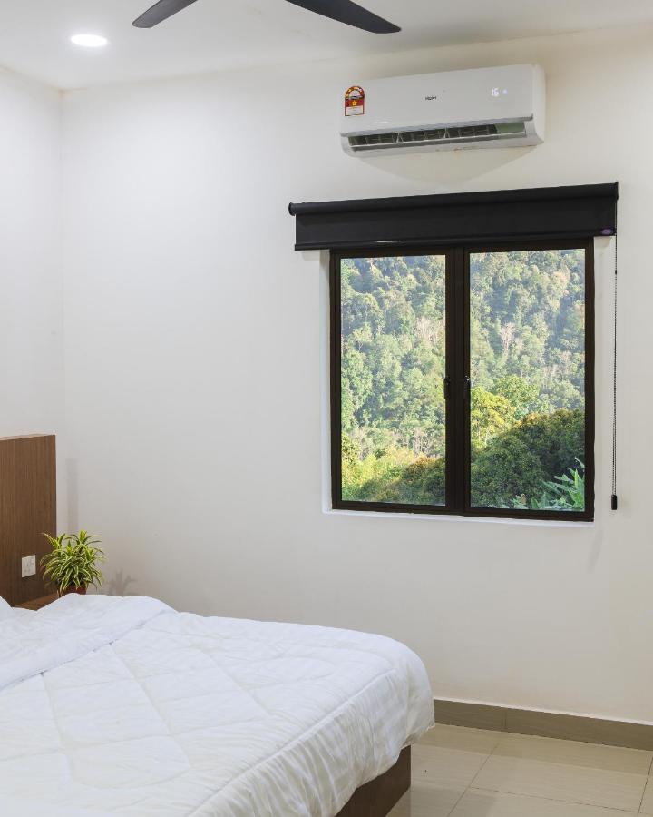 Ellin Forest Karaoke & Pool Resort Bukit Tinggi Bentong Dış mekan fotoğraf